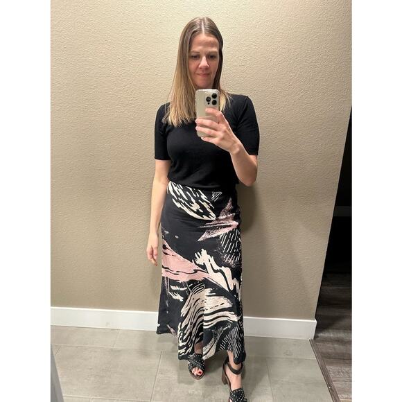 UNTITLED IN MOTION Lelaki Multicolor Abstract Design Satin Slip Skirt Size XL - Picture 4 of 12